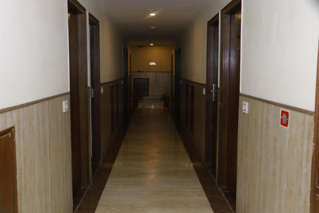 Hotel S C Residency Zirakpur Екстер'єр фото